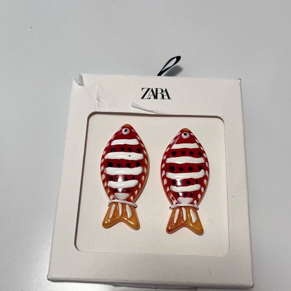 Nwt- Zara fish earrings - Picture 3 of 3